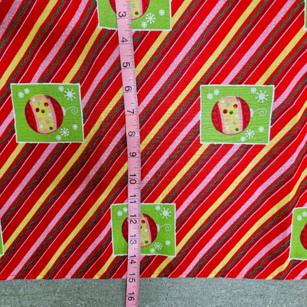 CHRISTMAS TABLE RUNNER‎ - Picture 3 of 6